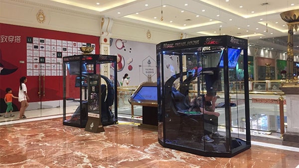 Mall Di China ini Menyediakan Tempat Penyimpanan Suami