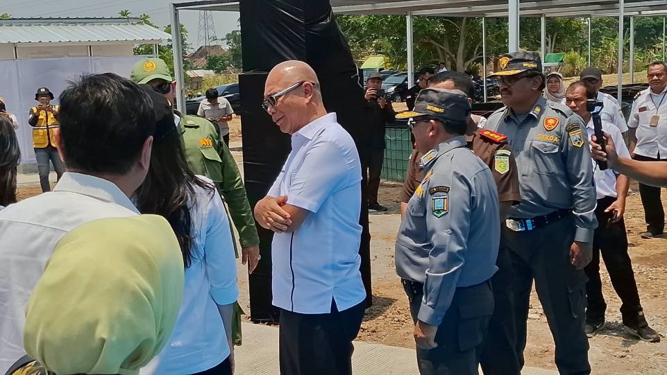8.000 Satlinmas se-Jawa Tengah Padati Stadion Pandanaran Wujil, ASLINMAS dan ABPEDNAS Perkuat Konsolidasi Organisasi
