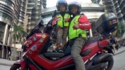 Wow! Bapak dan Anak ini Naik Motor Dari Jambi Ke Makkah Selama 8 Bulan Melintasi 10 Negara